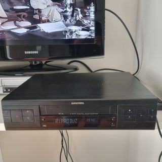 Videoregistratore VHS Grundig GV 26 a 2 testine RP