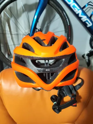 Casco Giro Rebel Naranja