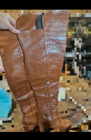 Stivali alti marroni effetto coccodrillo taglia 37