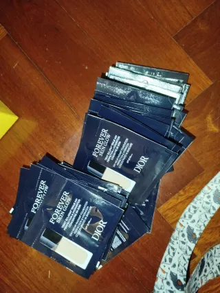 Dior Forever Skin Glow 2N Muestra SPF 20