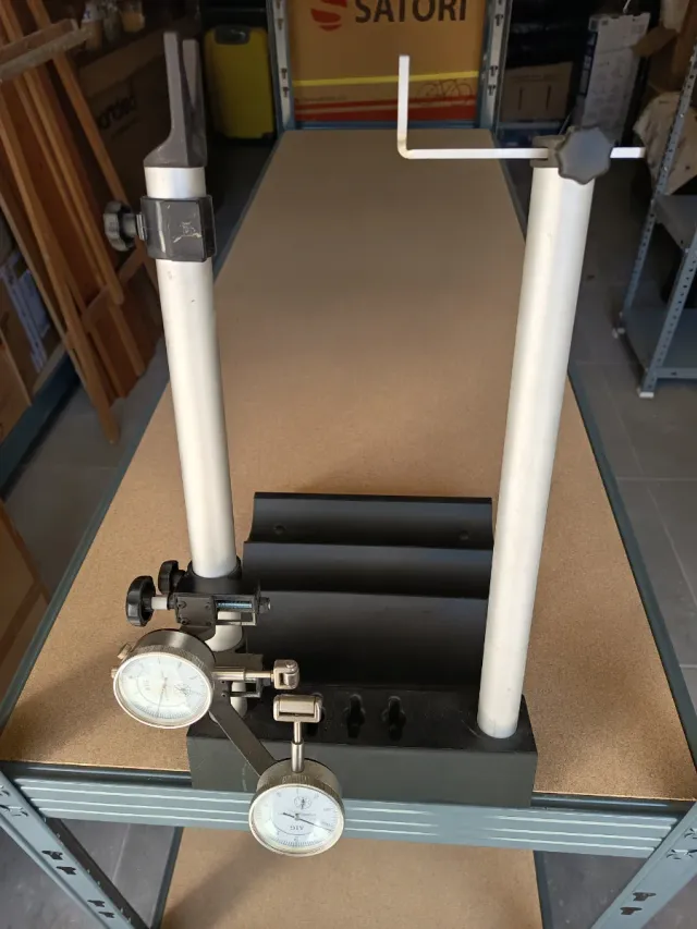 Centrador de ruedas bicicleta