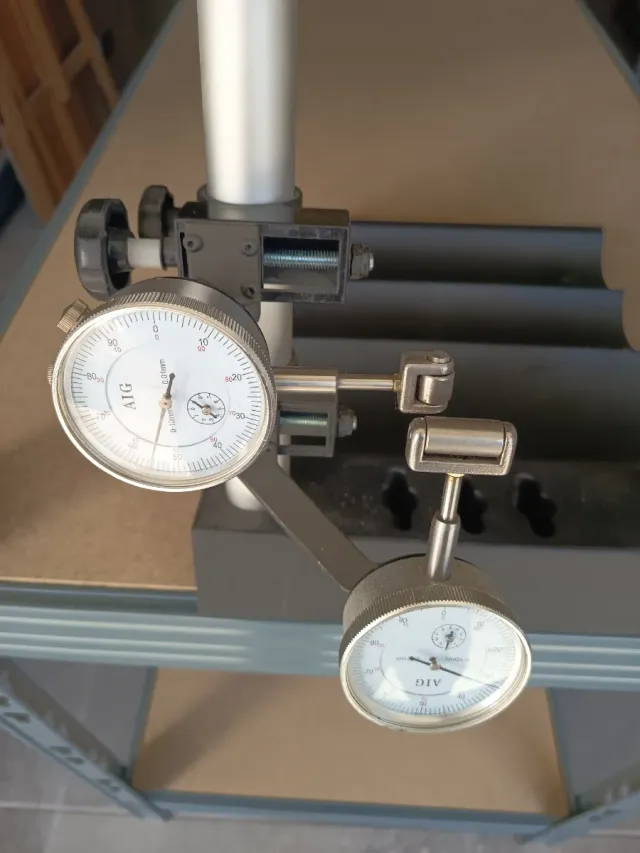 Centrador de ruedas bicicleta