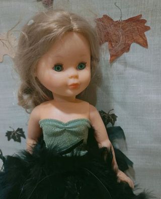 Falda forrada plumas, top  para muñeca de 42 cm