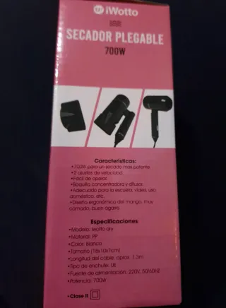 4 planchas para el cabello, 1 secador plegable