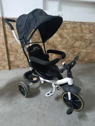 Triciclo Evolutivo Jetro Blanco y Negro