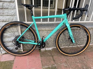 Bicicleta Gravel Megano Jakar 20