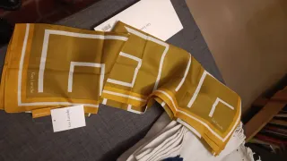 Foulard Guy Laroche oro/giallo senape