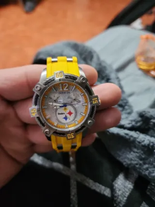 Reloj Invicta NFL Pittsburgh Steelers Amarillo
