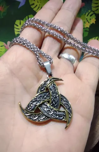 Colgante Acero Triple Cuerno Odín + Cadena