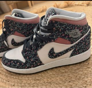 Nike Jordan 1 MID Floral Canvas