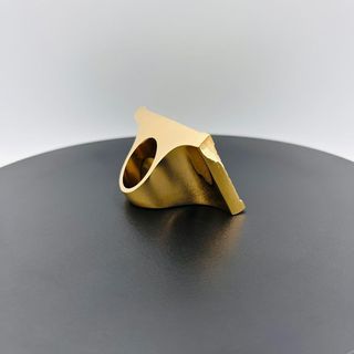 SELLO BANDERA GITANA CON CIRCONITAS18K