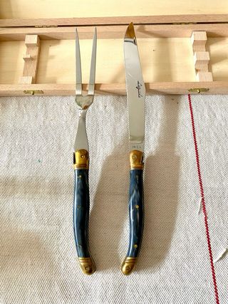 Set cuchillo y tenedor trinchador Laguiole L’Aigle