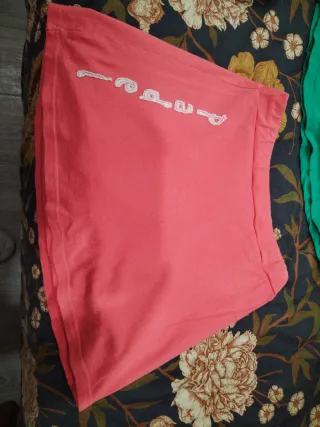 4 Faldas de pádel Precio 1.50€ cada una.