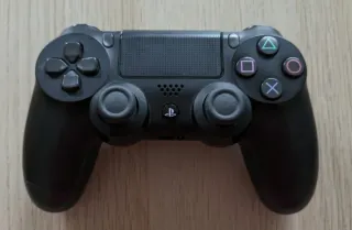 Consola PS4 Slim 1TB con 2 mandos y juegos