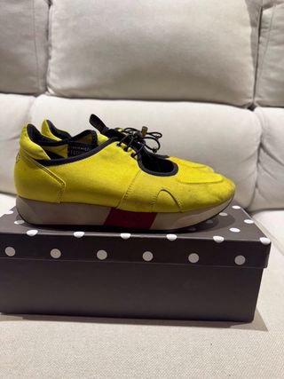 Sneakers-Deportivas Liu Jo , amarillo y Negras