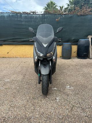 Yamaha Xmax Moto