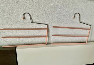 Perchas para pantalones rosa/nuevas