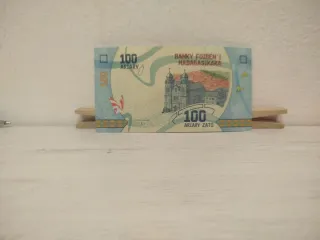 Billete 100 Ariary Madagascar