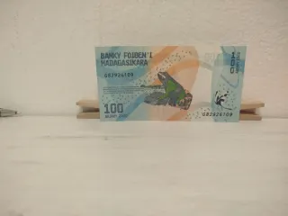 Billete 100 Ariary Madagascar