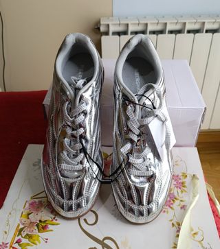 Zapatillas Bershka plateadas talla 38