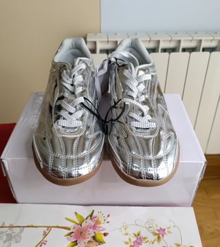 Zapatillas Bershka plateadas talla 38