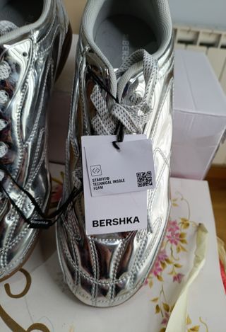 Zapatillas Bershka plateadas talla 38