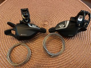 Pulsadores SRAM X7 2x10 Velocidades