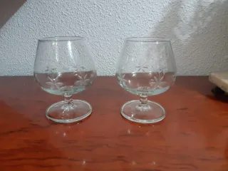 12 Copas de coñac grabadas