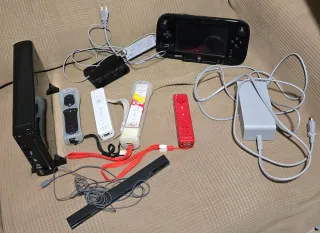 Console Wii U con caricatore, sensore e controller