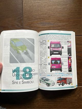 Libro per le patenti A e B