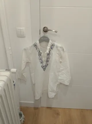 Blusón blanco mujer talla M bordado azul