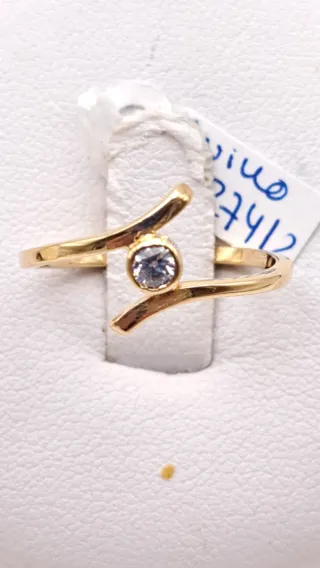 Anillo oro 18k con circonita