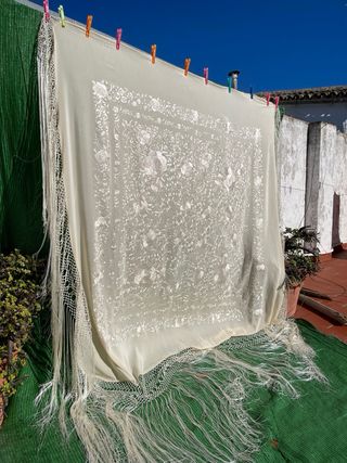 Mantón de Manila Antiguo Beige Bordado
