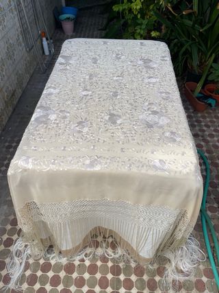 Mantón de Manila Antiguo Beige Bordado