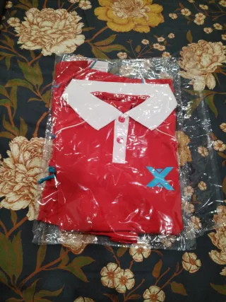 Conjunto de pádel rojo y blanco