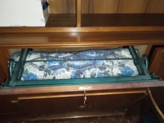 Libreria contenitore con letto estraibile