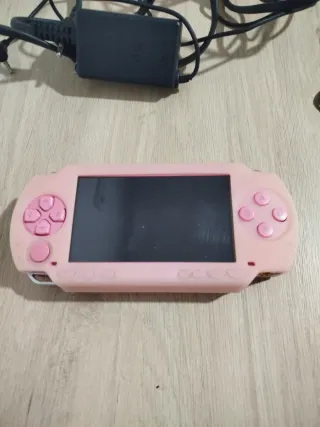 PSP rosa con cargador