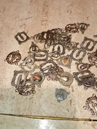 Medaglie per collane e bracciali