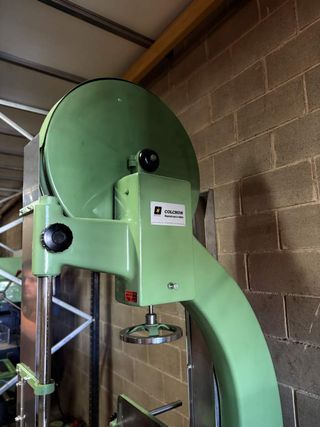 SIERRA DE CINTA VERTICAL G.700 INDUSTRIAL