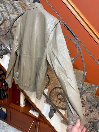 Giubbino in vera pelle vintage beige