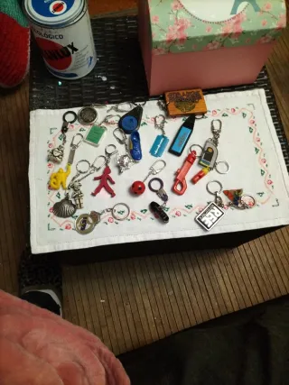 Lote de llaveros variados