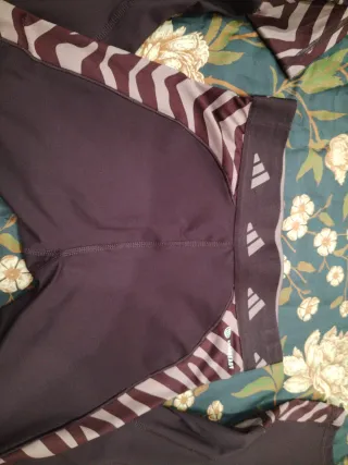 Mallas Adidas Moradas con Estampado