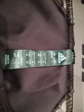 Mallas Adidas Moradas con Estampado