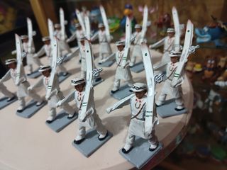 Conjunto desfile 15 soldados Reamsa años 80