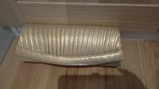 Bolso de fiesta dorado