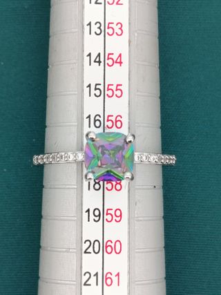 Anillo con Piedra Multicolor Nuevo