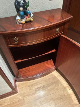 Mueble recibidor de madera