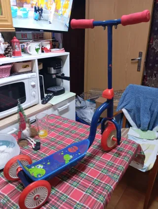 Regalo Patinete infantil 3 ruedas dinosaurio