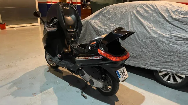 Piaggio X8 125cc Negra