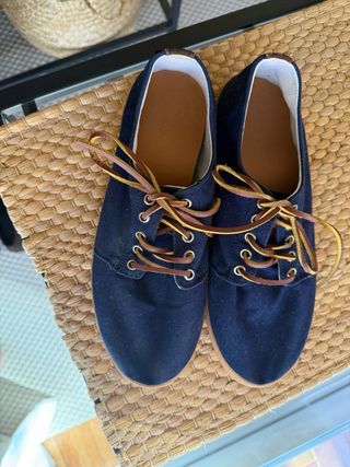 Zapatillas Pompeii azules con cordones marrones